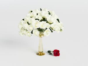 白色玫瑰花花瓶花卉