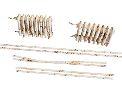 现代生锈的暖气片 暖气管